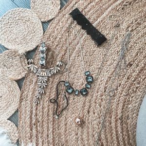 Lot of necklace and bracelet 7 pièces❤️